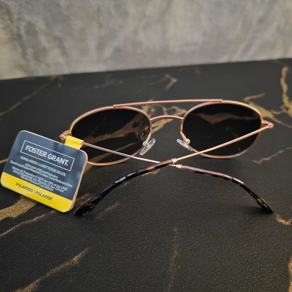 Foster Grant Gold Aviator Sunglasses Classic Metal Frame NWT